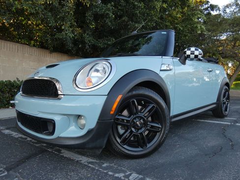 Used 2014 MINI Cooper S image 15
