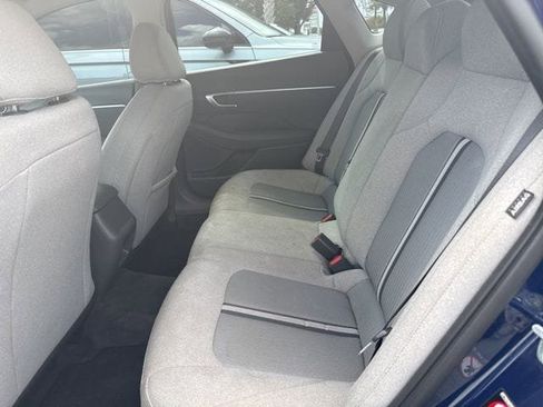 Used 2020 Hyundai Sonata SE w/ Cargo Package FWD image 5