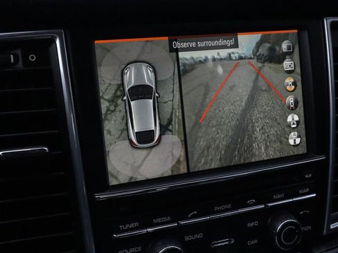 Used 2016 Porsche Panamera Edition image 32