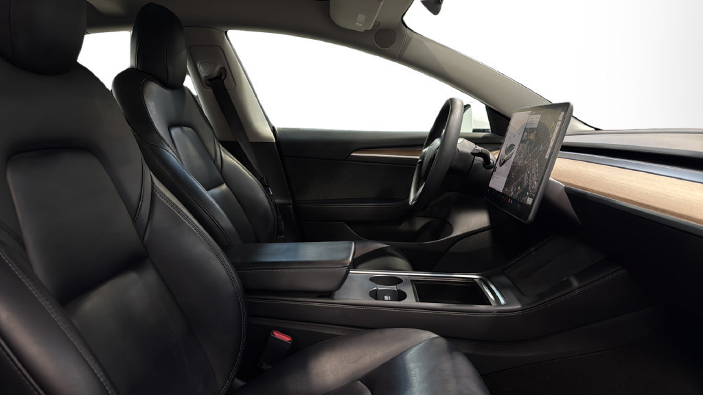 Used 2021 Tesla Model 3 Standard Range Plus RWD image 12