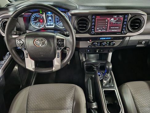 Used 2022 Toyota Tacoma SR5 RWD image 42