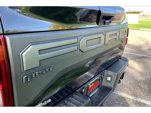 Used 2019 Ford F150 Raptor w/ Equipment Group 802A Luxury AWD/4WD image 32
