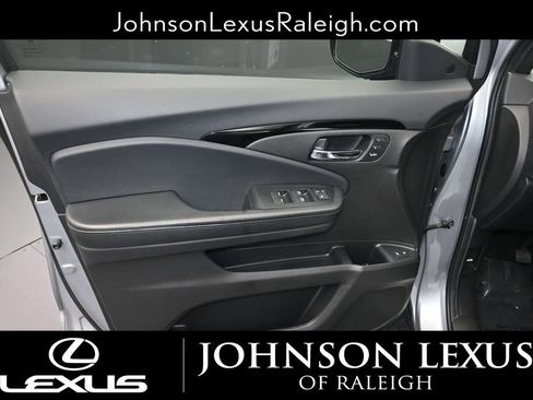 Used 2020 Honda Passport Elite image 11
