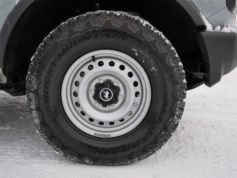 Certified 2023 Ford Bronco Base image 7