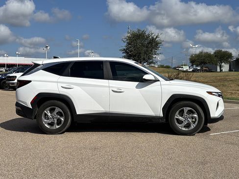 Used 2024 Hyundai Tucson SE FWD image 4