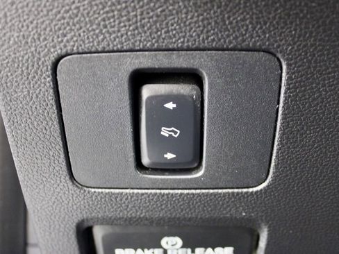 Used 2017 Ford F350 Lariat w/ Lariat Value Package AWD/4WD image 21