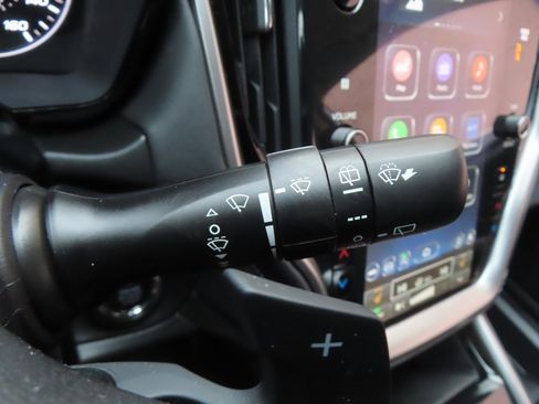 Used 2024 Subaru Outback Premium image 24