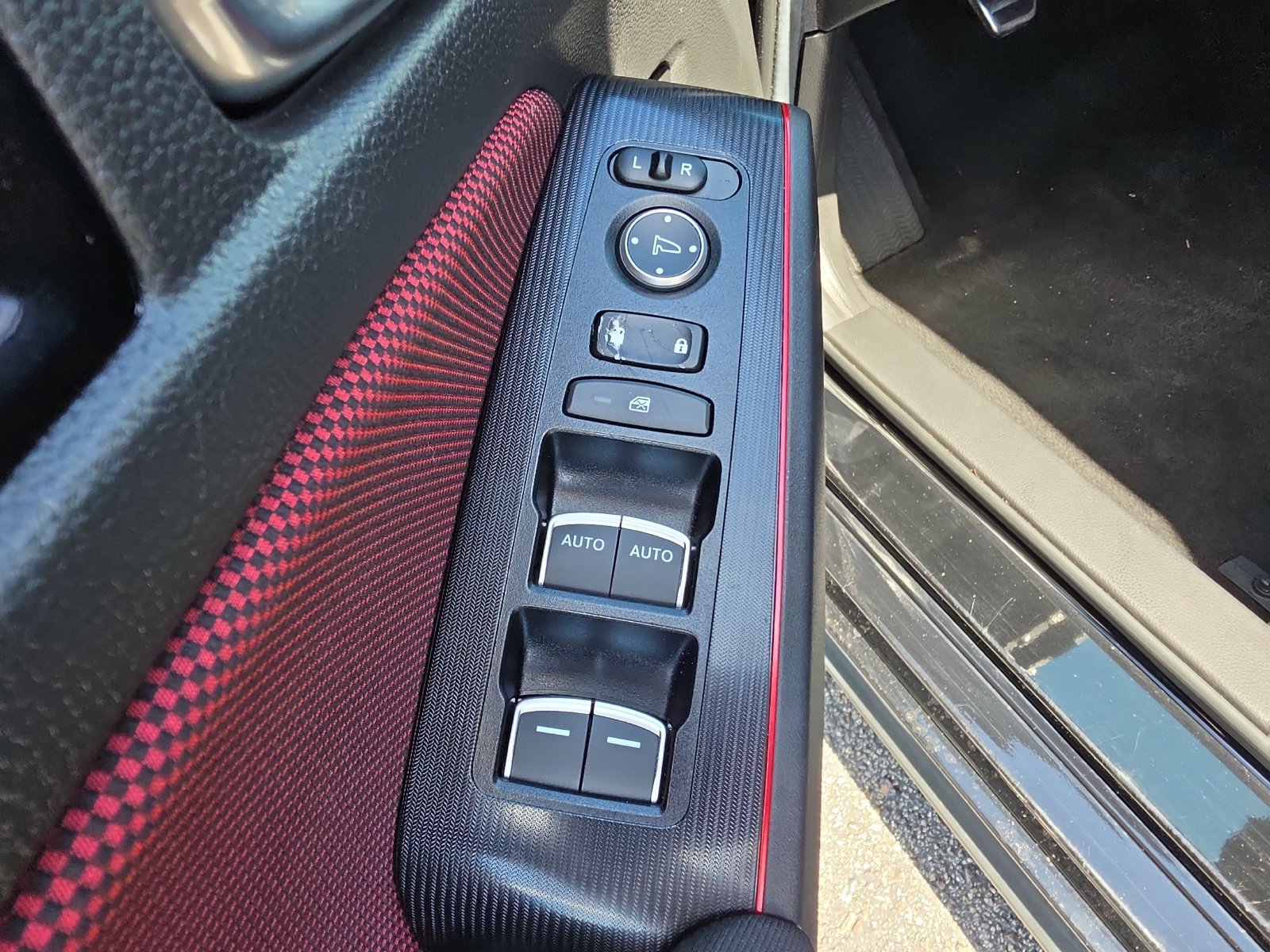 Used 2025 Honda Civic Si image 14
