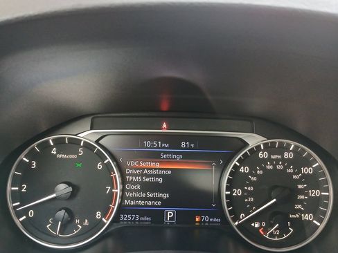 Used 2023 Nissan Altima 2.5 SV FWD image 11