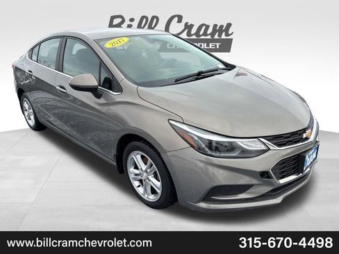 Used 2017 Chevrolet Cruze LT w/ Convenience Package image 1