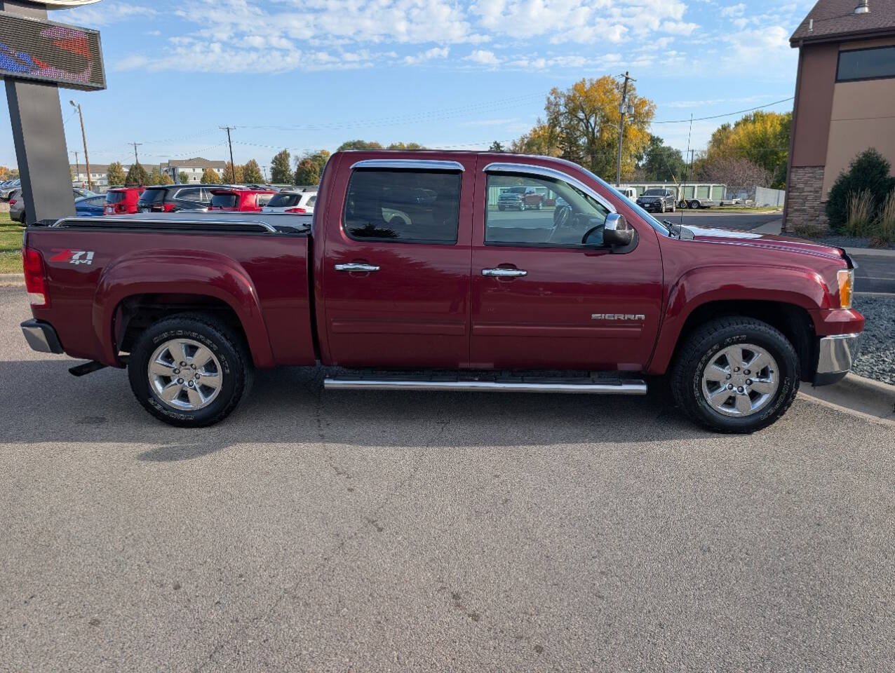 Used 2013 GMC Sierra 1500 SLE w/ Power Tech Package AWD/4WD image 10