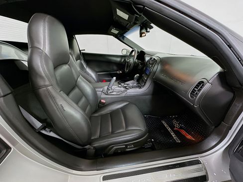 Used 2008 Chevrolet Corvette Convertible w/ Preferred Equipment Group image 26