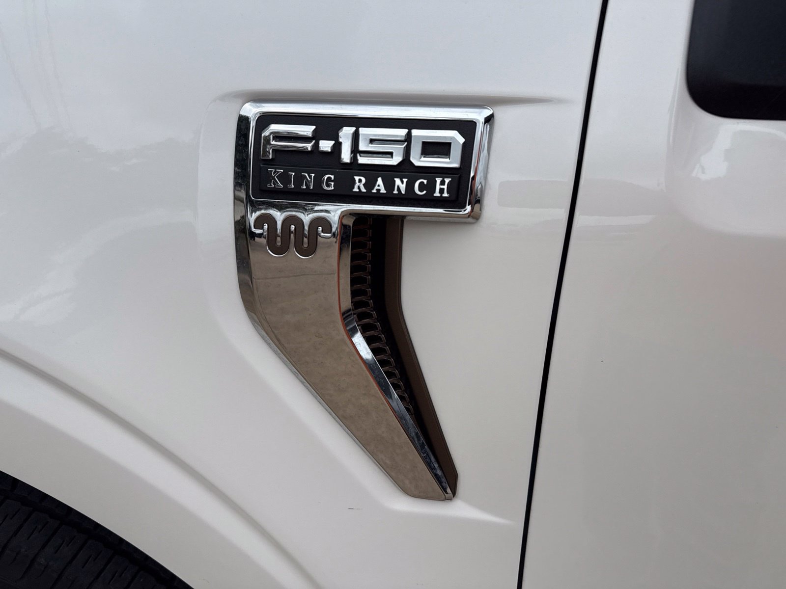 Used 2025 Ford F150 King Ranch w/ FX4 Off-Road Package AWD/4WD image 13