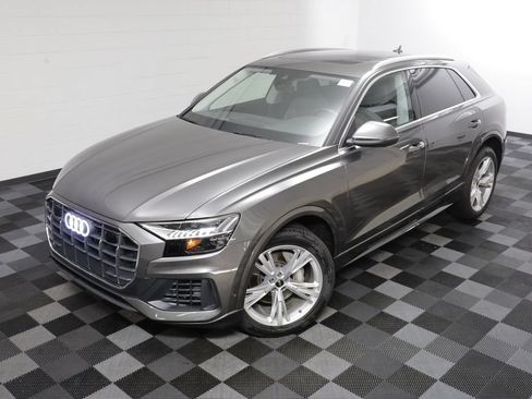 Used 2023 Audi Q8 Premium Plus w/ Premium Plus Package AWD/4WD image 2