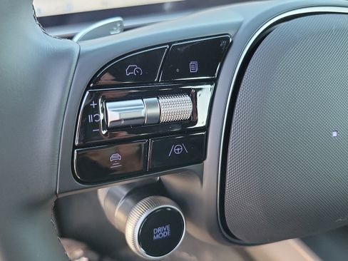 New 2023 Hyundai Ioniq 6 SEL image 5