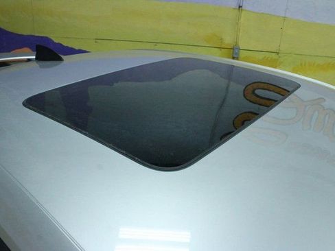 Used 2018 Chevrolet Camaro LT image 5