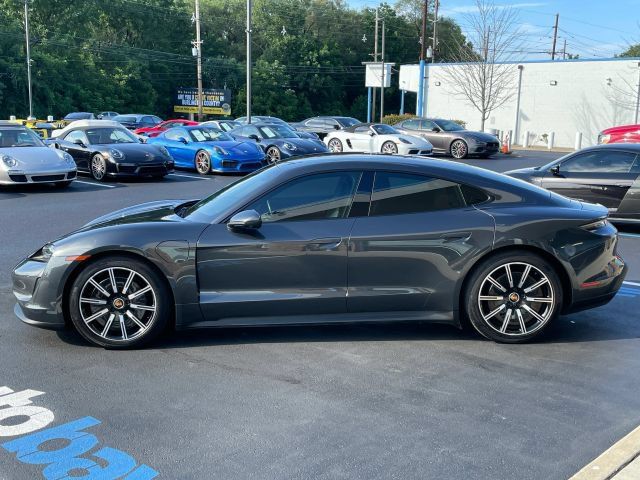 Used 2021 Porsche Taycan RWD image 12