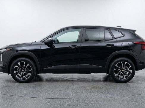 Used 2025 Chevrolet TrailBlazer LT image 5