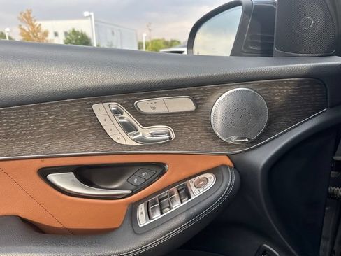 Used 2020 Mercedes-Benz GLC 300 4MATIC image 6