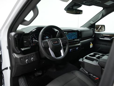 New 2026 GMC Sierra 1500 Elevation image 25