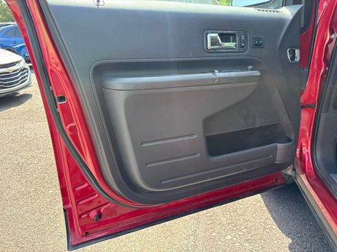 Used 2010 Ford Edge Limited FWD image 11