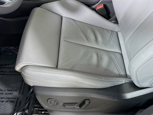 Certified 2025 Audi Q3 2.0T Premium w/ Convenience Package image 12