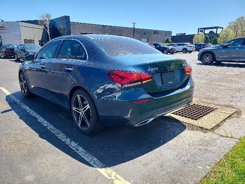 Certified 2019 Mercedes-Benz A 220 4MATIC image 3