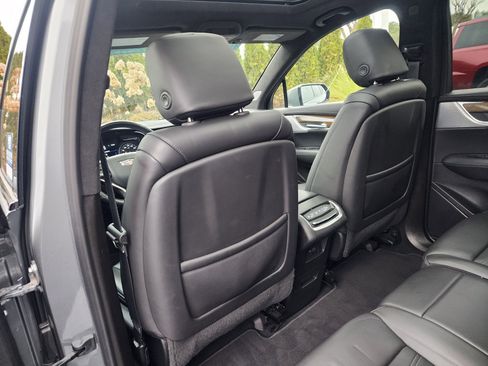 Used 2023 Cadillac XT6 Sport w/ Platinum Package image 18