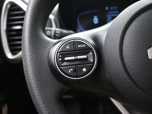 Used 2024 Kia Soul LX w/ Option Group 015 FWD image 16