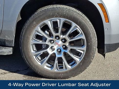 Used 2025 GMC Yukon XL Denali image 11