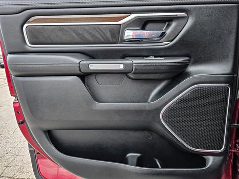 Used 2021 RAM 1500 Laramie image 33