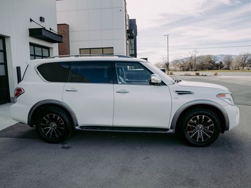 Used 2017 Nissan Armada Platinum image 11