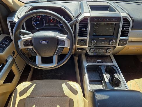 Used 2018 Ford F250 Lariat w/ Lariat Ultimate Package AWD/4WD image 17