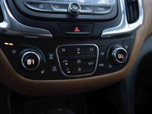 Used 2021 Chevrolet Equinox Premier image 9