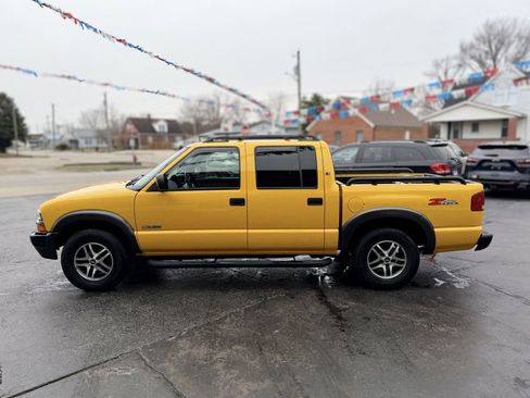 Used 2002 Chevrolet S10 Pickup LS w/ ZR5 Appearance Pkg image 5