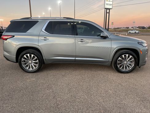 Used 2023 Chevrolet Traverse Premier w/ LPO, Cargo Package image 6