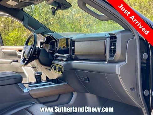 Used 2024 Chevrolet Silverado 1500 High Country w/ Technology Package image 19