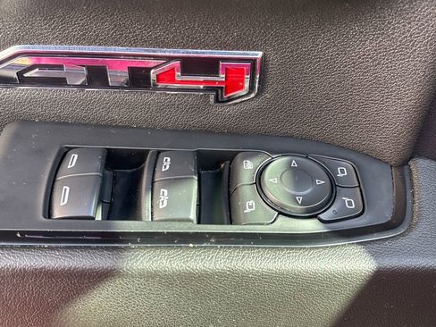 Used 2024 GMC Sierra 1500 AT4 w/ Technology Package image 7