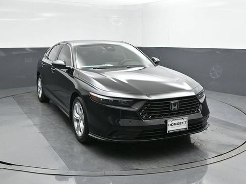 Used 2026 Honda Accord LX image 22