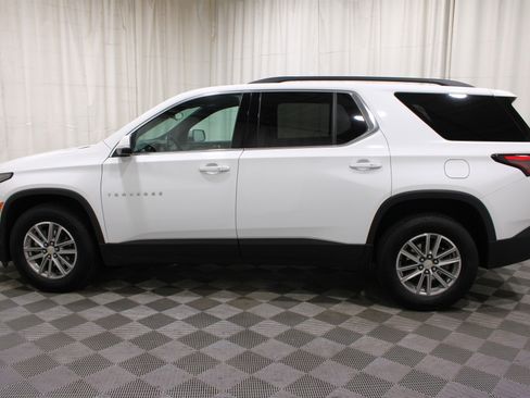 Used 2022 Chevrolet Traverse LT FWD image 34