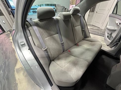 Used 2009 Toyota Corolla LE w/ Preferred Accessory Pkg FWD image 5