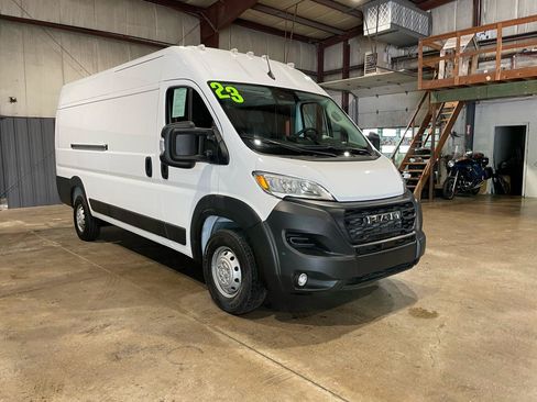 Used 2023 RAM ProMaster 3500 w/ Safety Group FWD image 3