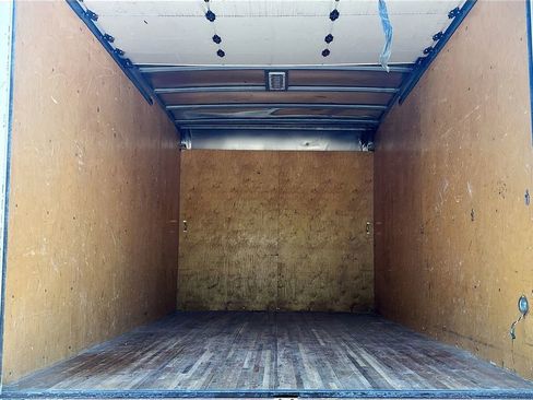 Used 2019 Mercedes-Benz Sprinter 170 image 16