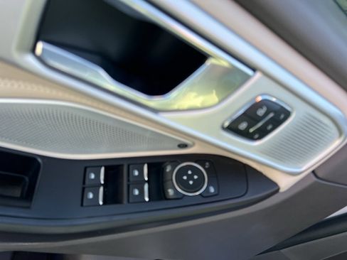 Used 2020 Ford Explorer Platinum w/ Premium Technology Package image 23