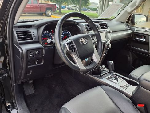 Used 2019 Toyota 4Runner SR5 Premium AWD/4WD image 17