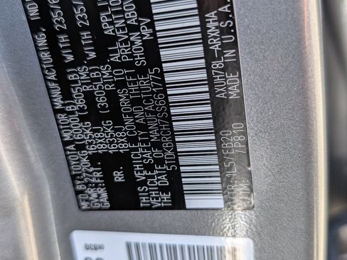 Used 2025 Toyota Highlander XLE image 22