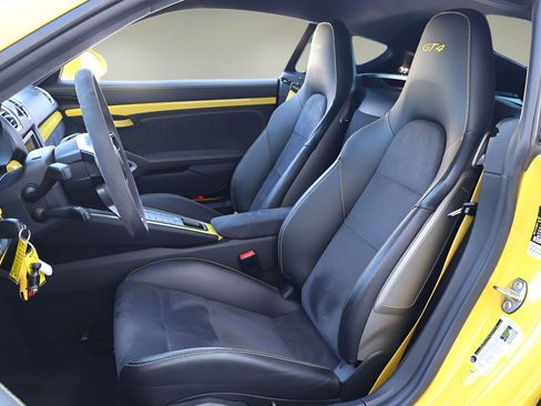 Used 2016 Porsche Cayman GT4 RWD image 11