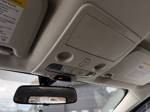 Used 2018 Ford EcoSport SE w/ SE Convenience Package image 38