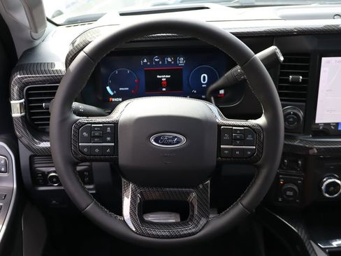 New 2026 Ford F250 Lariat w/ Black Appearance Package AWD/4WD image 35