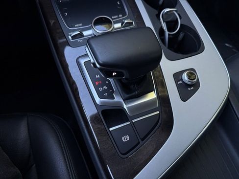 Used 2018 Audi Q7 2.0T Premium Plus w/ Premium Plus Package image 24